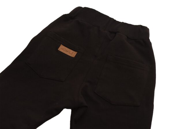 Spodnie czarne klasyczne 122